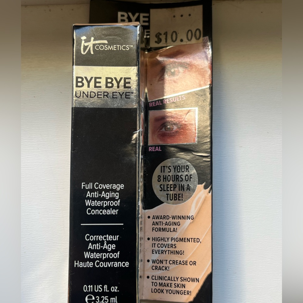 IT Cosmetics Bye Bye Under Eye Concealer - Black and White Packaging